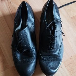 St John's Bay Oxfords